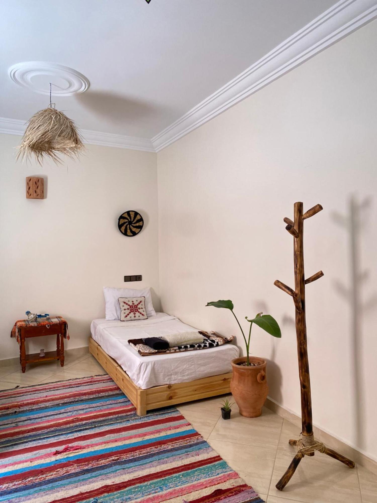 Chill Surfer Hostel Tamraght Exterior photo
